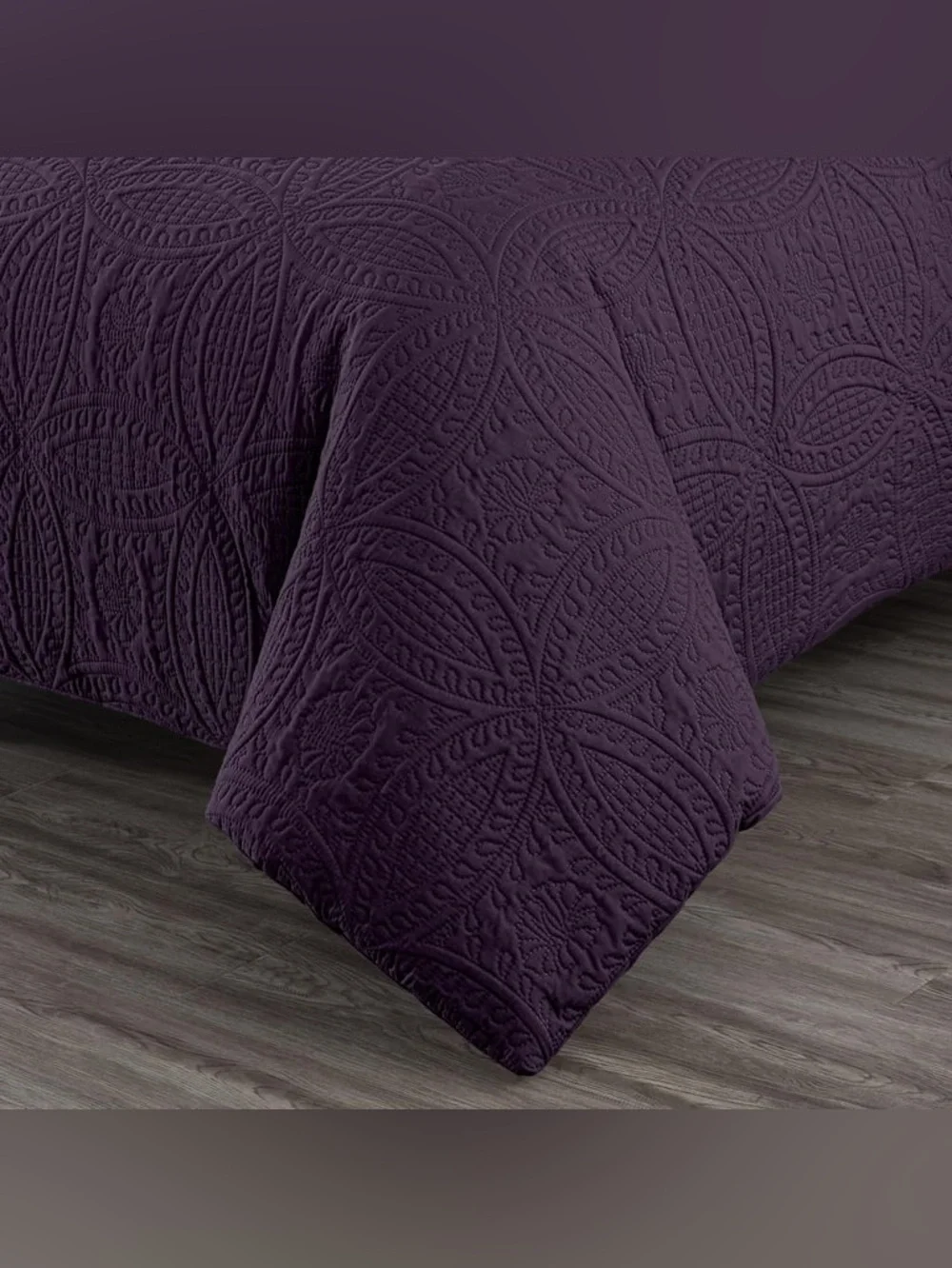 Plush Quilted Queen 3 piece Bedspread Set in Deep Purple